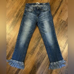 Judy Blue Fringe Hem Cropped Blue Jeans